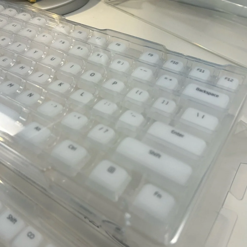 Sleek White Jelly Soft Keycaps